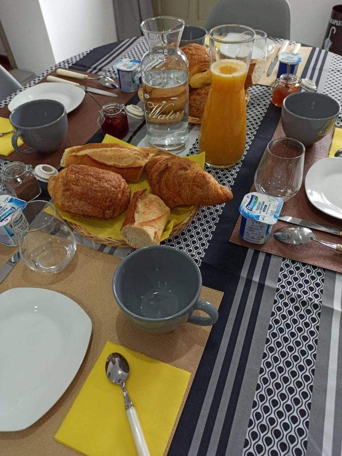 Bed and Breakfast Les Muches Bouzincourt Экстерьер фото